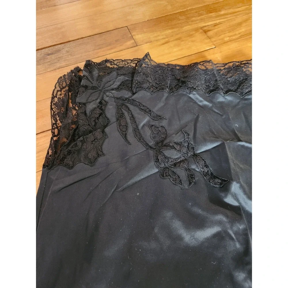 70s Black‎ Lacy Nylon Half Slip - Picture 6 of 6
